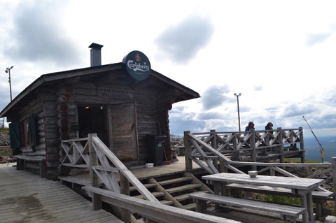 Summit cafe Levi